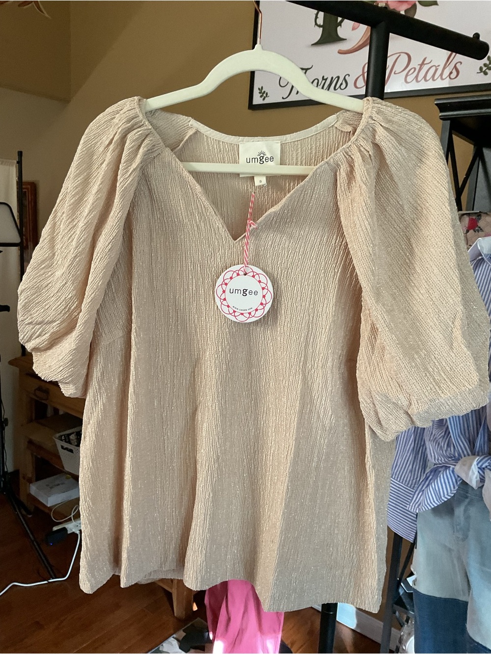 Umgee Blush Cream Textured Puff Sleeve Tunic